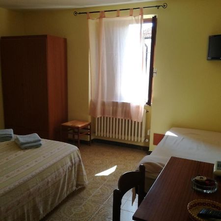 Albergo Al Castello Millesimo Екстериор снимка