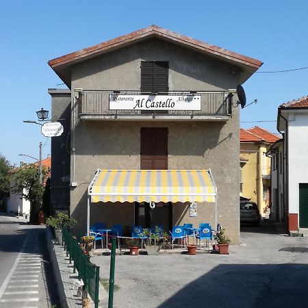 Albergo Al Castello Millesimo Екстериор снимка