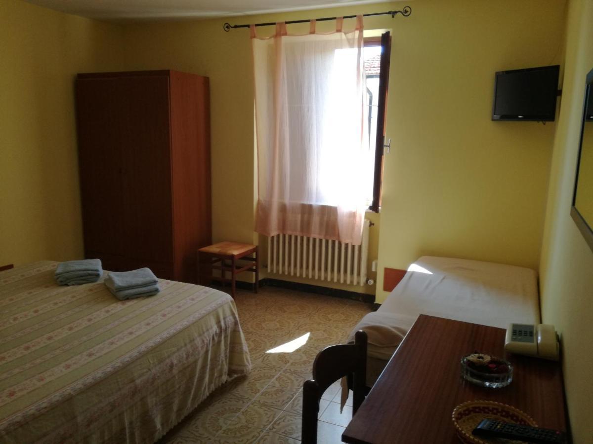 Albergo Al Castello Millesimo Екстериор снимка